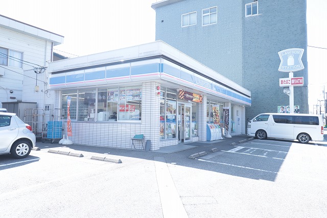 コンビニ　ローソン（コンビニ）まで458m