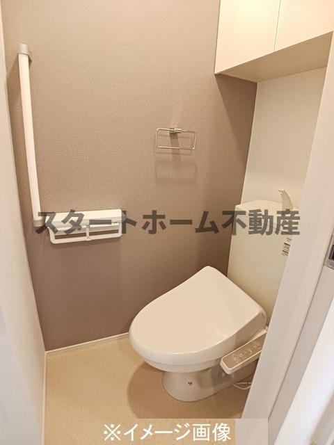 トイレ　清潔感のあるトイレです