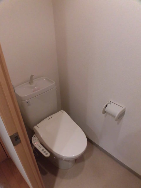 トイレ　前回募集時の写真です