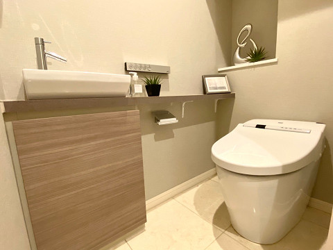 トイレ　参考写真