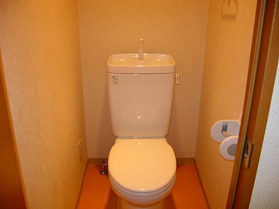 トイレ　入居時にウォシュレット新品導入します