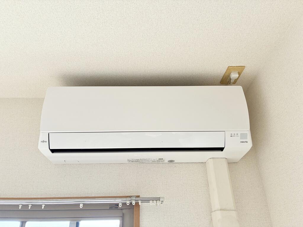 その他設備　エアコン新品です
