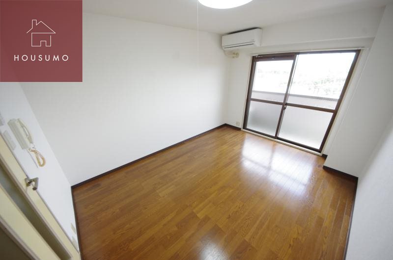 居室・リビング　きれいな洋室です