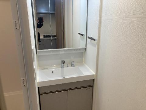 洗面設備　洗髪洗面化粧台