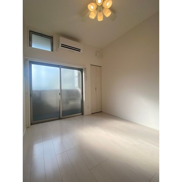 居室・リビング　※同シリーズの写真になります。