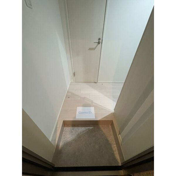 玄関　※同シリーズの写真になります。