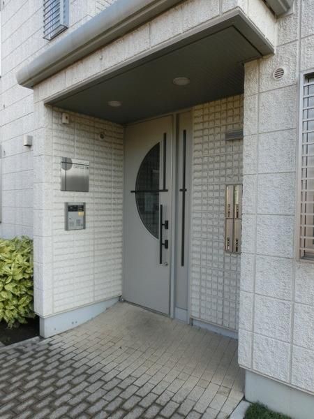 エントランス　オートロック付き