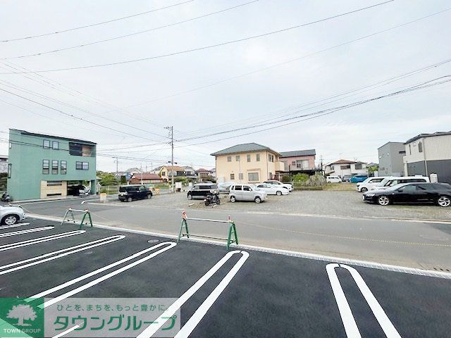 駐車場　駐車場