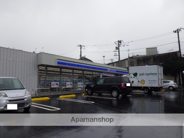 コンビニ　ローソン 横須賀久比里（コンビニ）まで857m