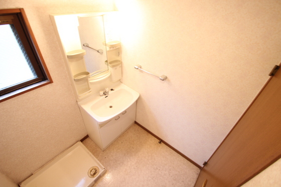 洗面設備　別部屋・参考画像です