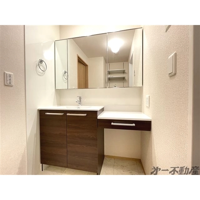 洗面設備　洗面所