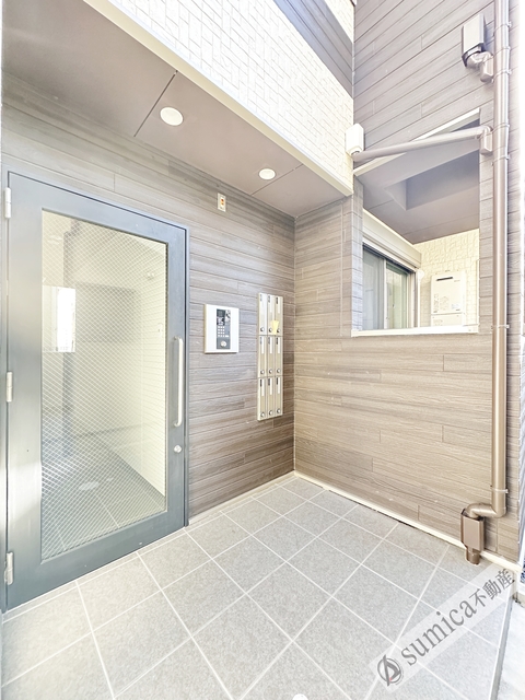 エントランス　オートロック完備で部外者はシャットアウト♪♪