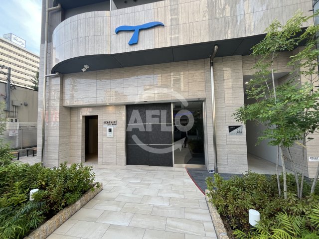 エントランス　セレニテ江坂グランデ　エントランス