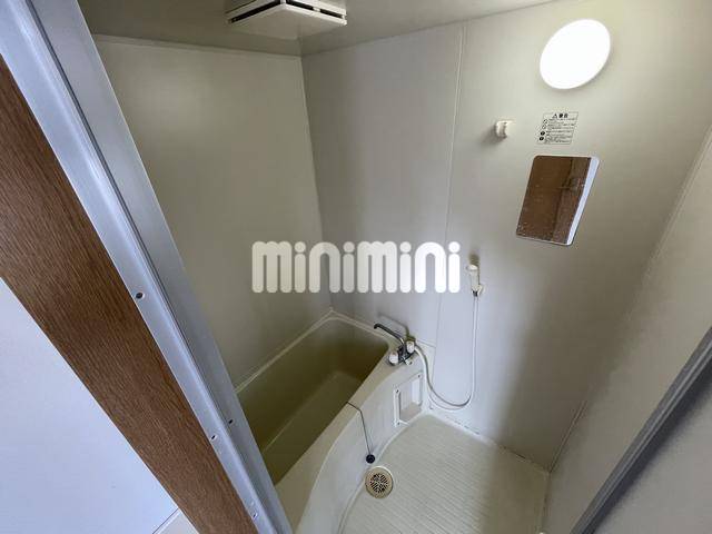 バス・シャワールーム　下駄箱