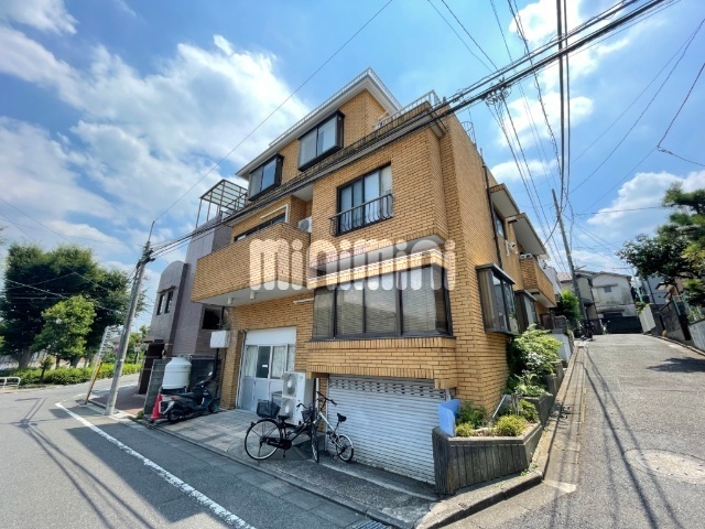 建物外観　公園近く住環境良好◆駅前は商店街あり買い物便利