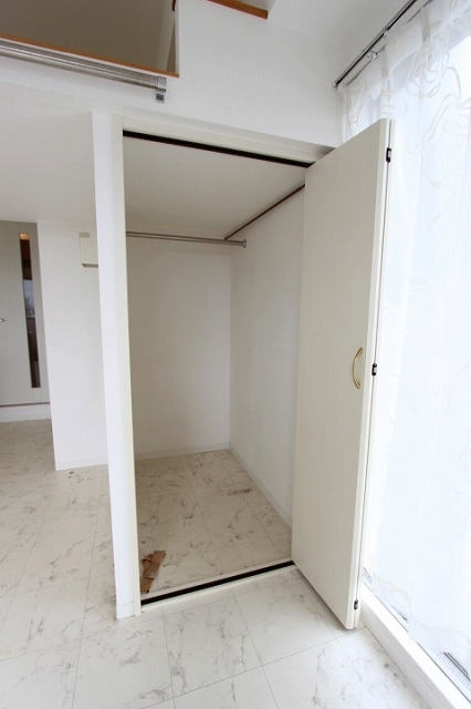 収納　同物件別号室のものです。