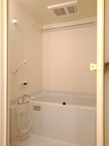 バス・シャワールーム　ゆったり過ごせるお風呂です