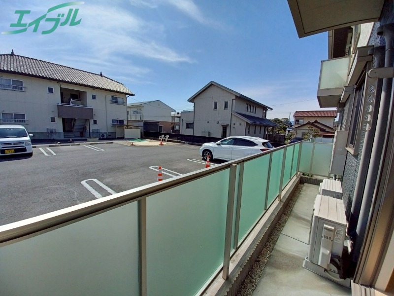 バルコニー　※同棟別部屋の写真です