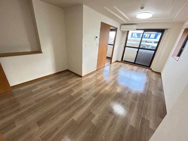 居室・リビング　リビング