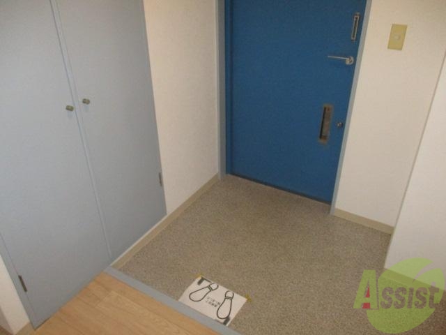 玄関　大きなシューズボックスがあります！