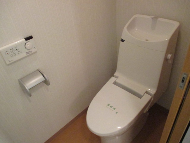 トイレ　シンプルで使いやすいトイレです