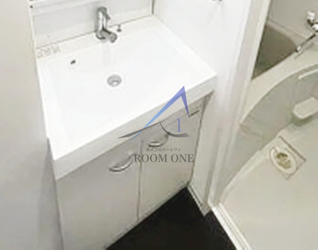 洗面設備　洗面台です。