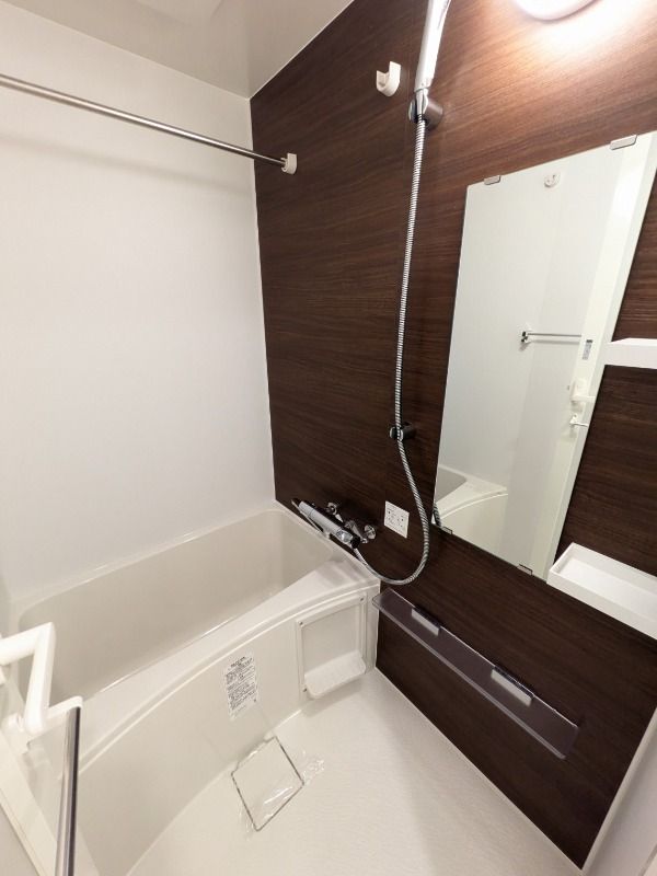 バス・シャワールーム　お風呂で日々の疲れを落としましょう