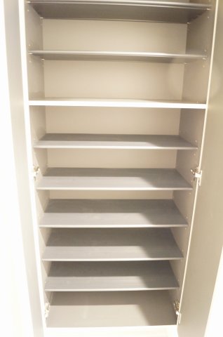 収納　シューズBOX