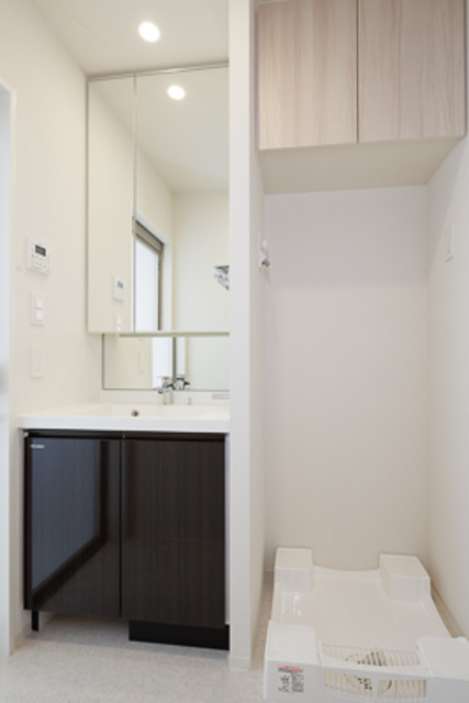 洗面設備　※写真は同タイプ住戸です。