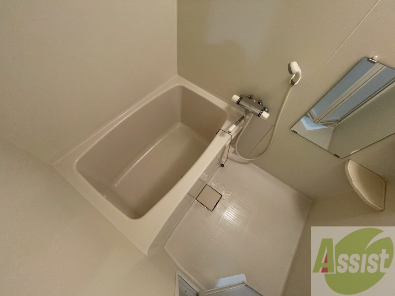 バス・シャワールーム　疲れを癒すには湯船でゆっくりするのが良いですよ。