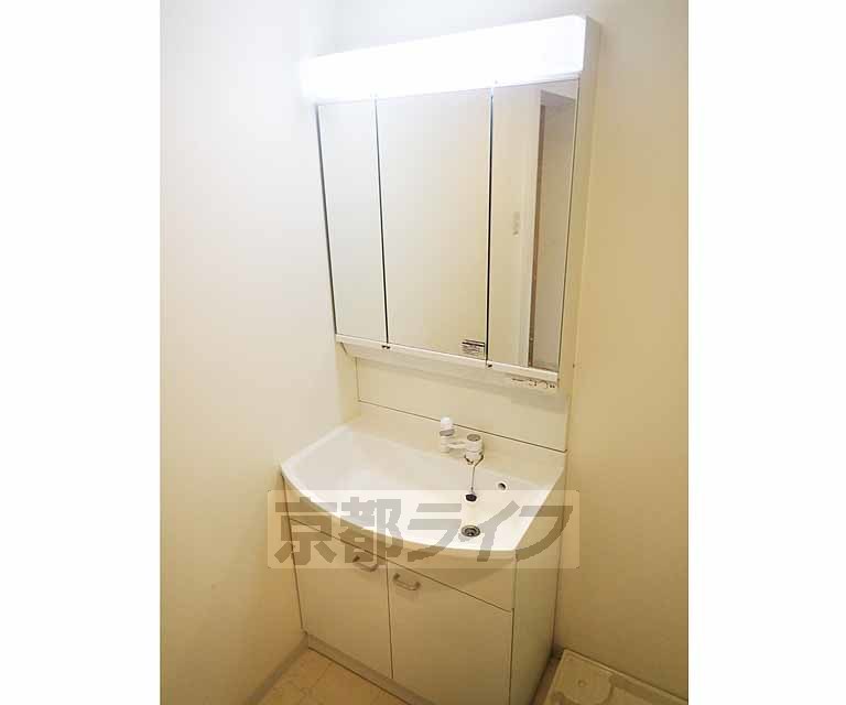 洗面設備　シャンプードレッサーです。