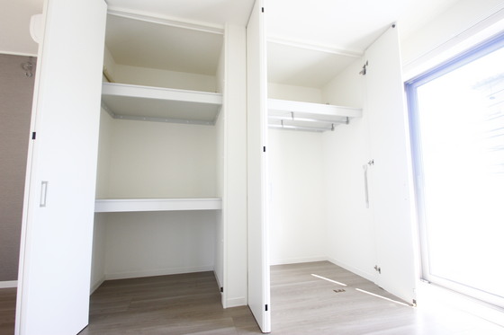 収納　※掲載写真は同マンション別部屋参考写真となります。