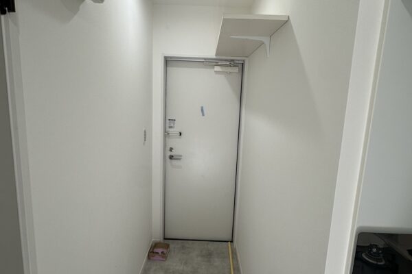 玄関　※同物件参考写真