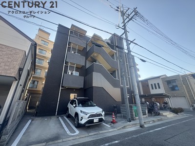 建物外観　敷地内駐車場あり！