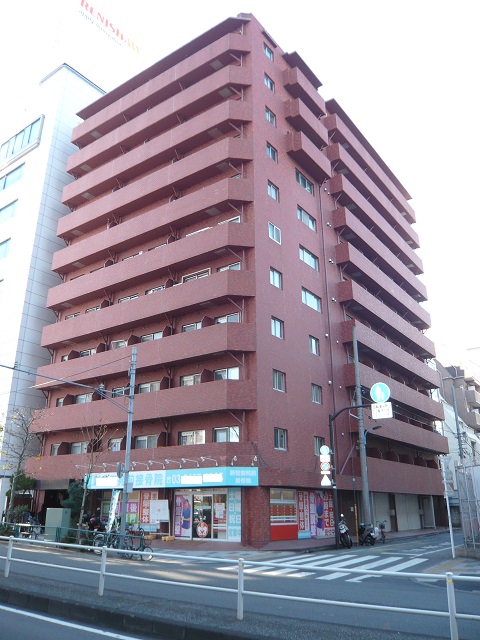 建物外観　総戸数９８戸の分譲タイプのマンション