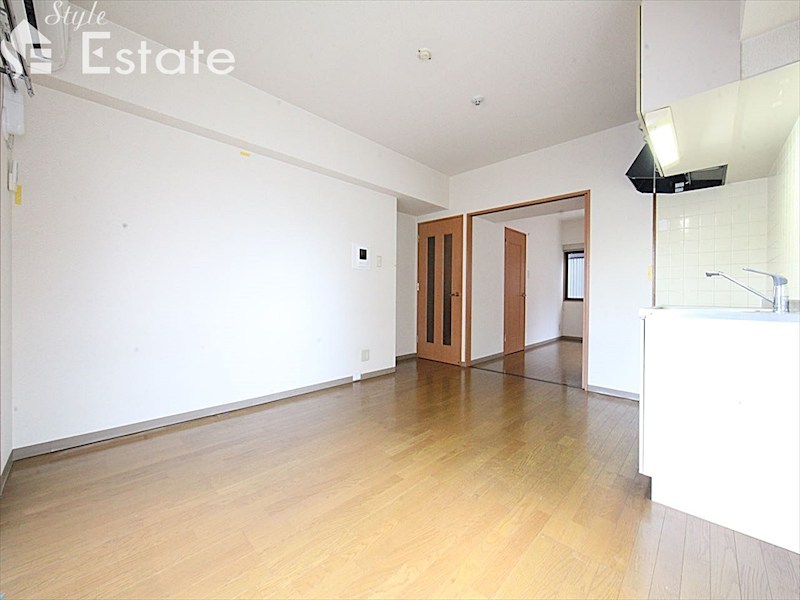 居室・リビング　内装