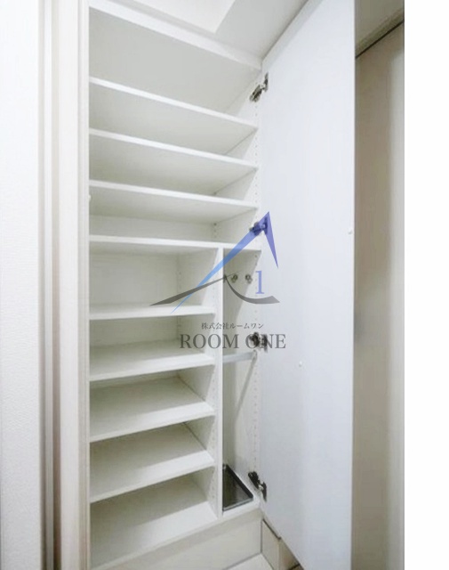 玄関　玄関です。