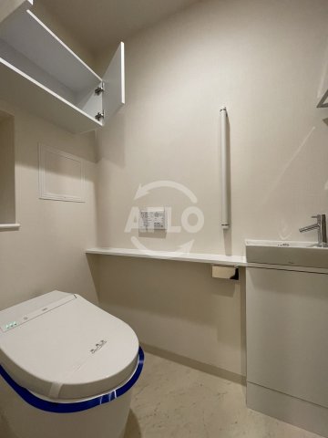 トイレ　ウェルホームズ靭公園　トイレ