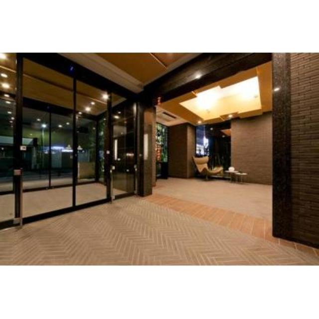 エントランス　落ち着いたエントランスです