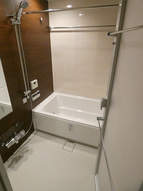 バス・シャワールーム　バスルーム※別部屋参考写真