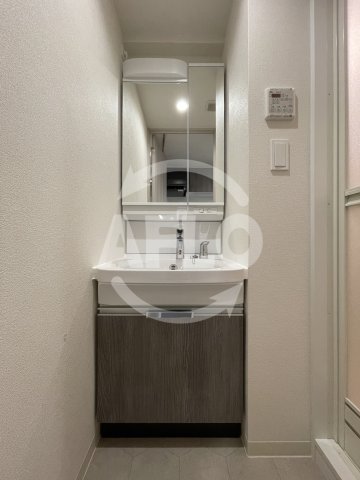 洗面設備　プレサンス大国町ラヴェニール　洗面所