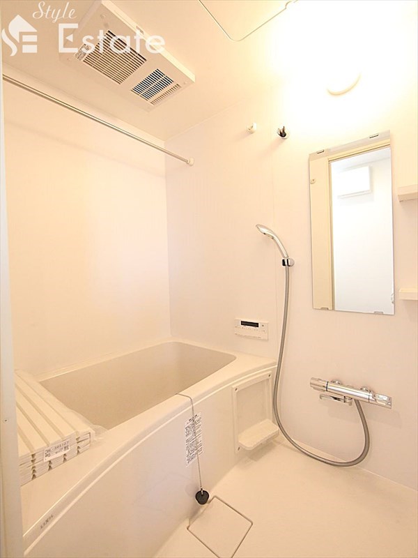 バス・シャワールーム　バスルーム