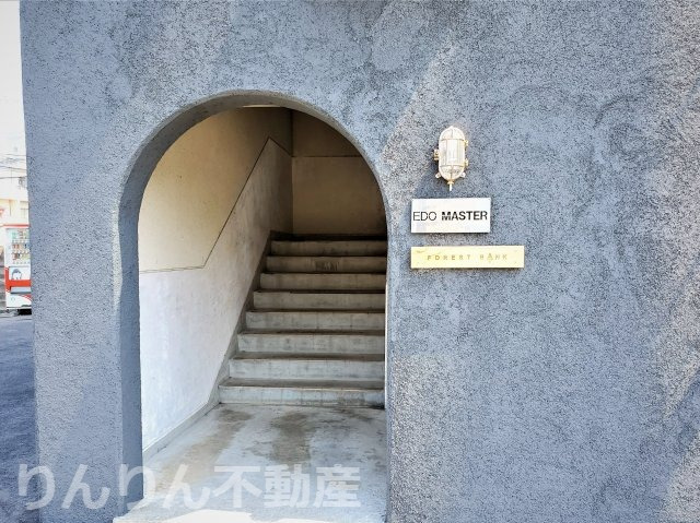 建物外観　外観は落ち着いています