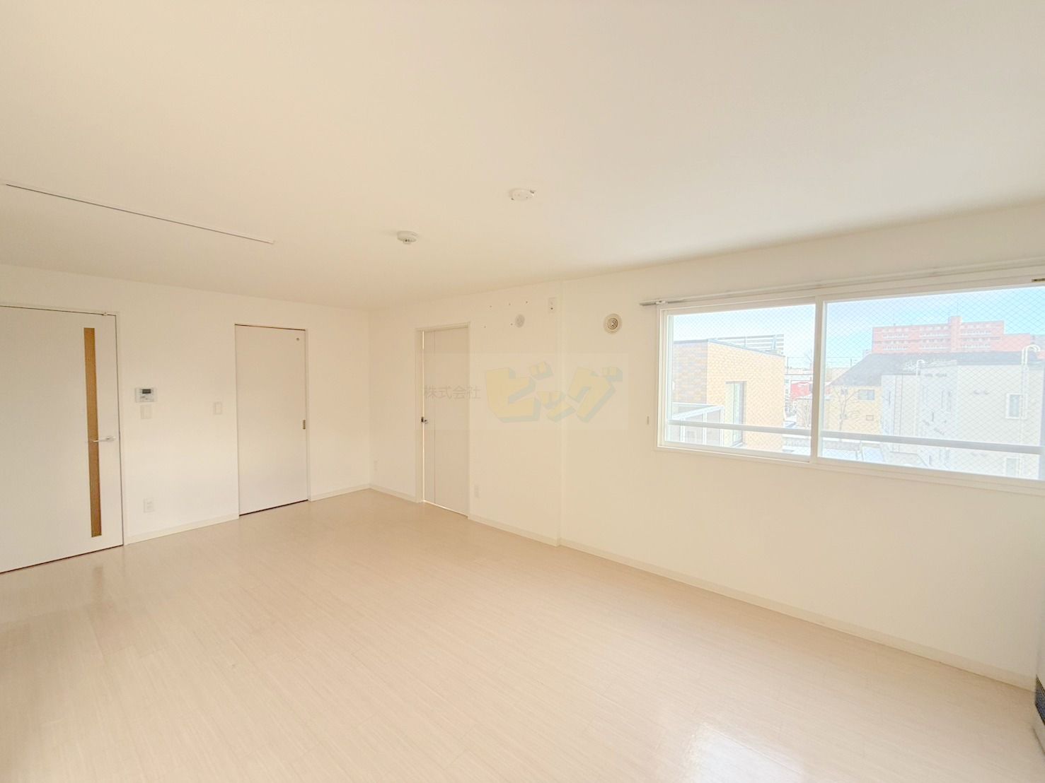 居室・リビング　広々としたリビングです♪