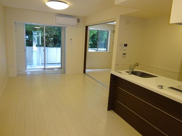 居室・リビング　リビング