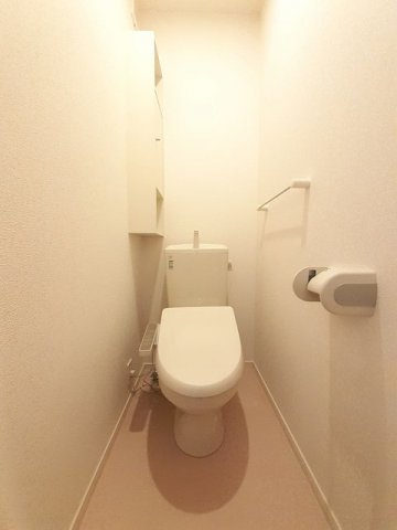 トイレ　トイレもきれいです