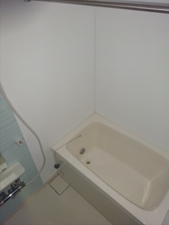 バス・シャワールーム　別号室の参考写真となります