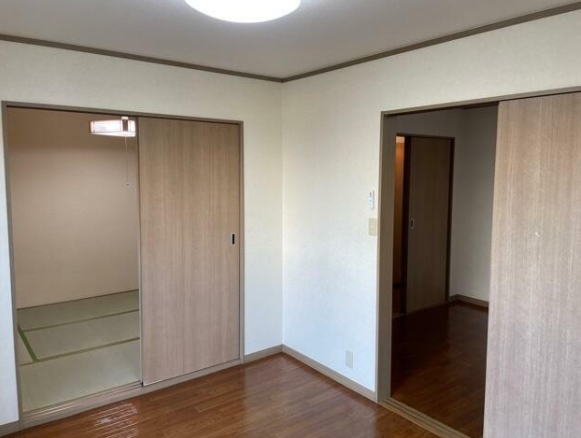 居室・リビング　最上階で明るい室内☆