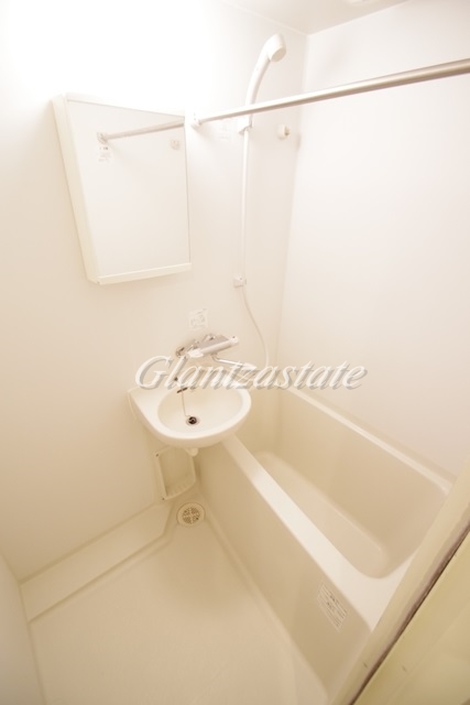 バス・シャワールーム　日々の疲れを癒すお風呂付です