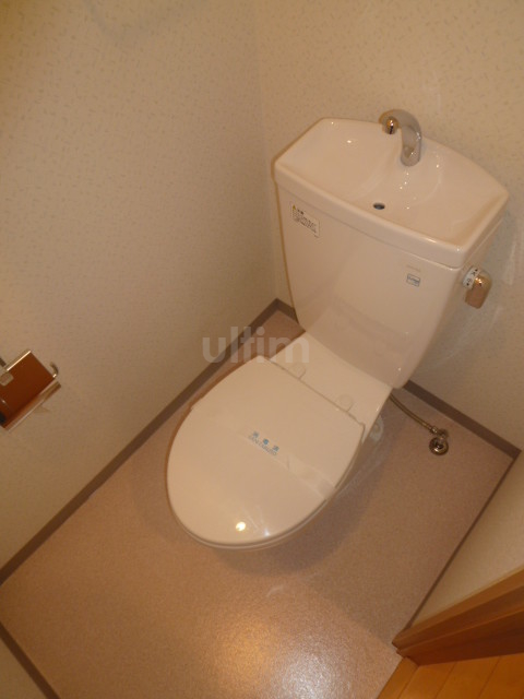 トイレ　同じタイプのお部屋です。ご参考までに